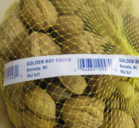 Golden Boy brand Inshell Mixed Nuts UPC / « noix mélangées dans l'écale » de marque Golden Boy CUP