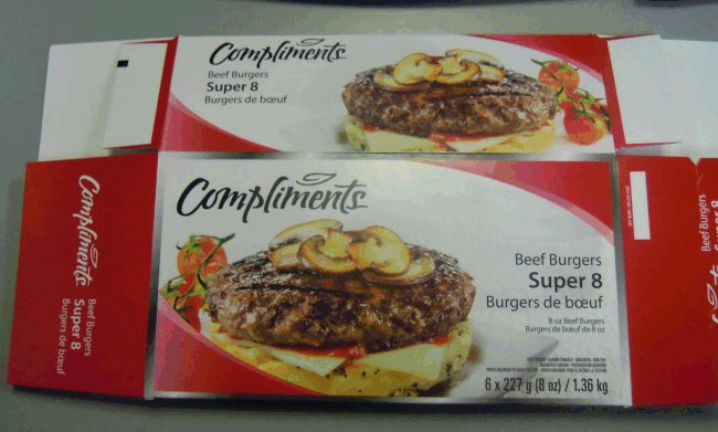 Compliments brand Super 8 Beef Burgers / burgers de boeuf Super 8 de la marque Compliments.