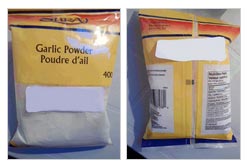 Suraj brand Garlic Powder (left); Suraj brand Garlic Powder - back of package (right) /  poudre d’ail de marque Suraj (à gauche); poudre d’ail de marque Suraj - avant de l'emballage (à droite)